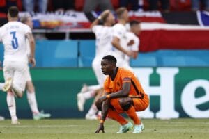 Pays-Bas 🇳🇱 0-2 🇨🇿 Rép.Tchèque : les Tops et les Flops !