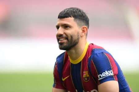 FC Barcelone : Agüero « ne regrette pas » d’avoir signé malgré le départ de Messi Agüero