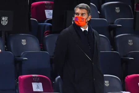 FC Barcelone : Joan Laporta assume les discussions avec Xavi ! Barcelone