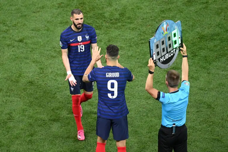 Équipe de France : les vérités de Giroud sur ses relations avec Benzema et Mbappé Giroud France