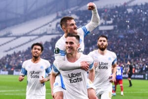 Les joueurs de l'OM qui célèbrent un but contre le FC Bâle.