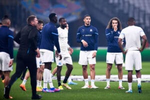 Les joueurs de l'OM lors d'un échauffement avant un match de Ligue Europa Conférence, où ils affronteront le Feyenoord Rotterdam en demi-finale.