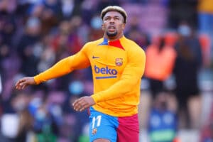 Adama Traoré lors d'un échauffement avant un match du FC Barcelone.