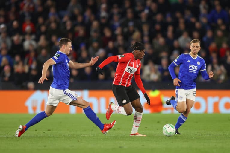 PSV đłđ± – đŽó §ó ąó „ó źó §ó ż Leicester : les compositions probables PSV