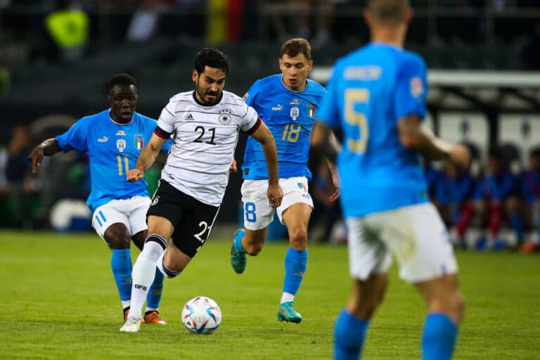 Allemagne đ©đȘ 5-2 đźđč Italie : Le rĂ©sumĂ© vidĂ©o Allemagne Italie