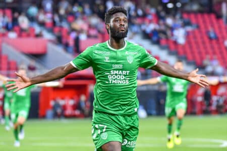 Jean-Philippe Krasso après son but avec l'AS Saint-Étienne contre Valenciennes en Ligue 2.