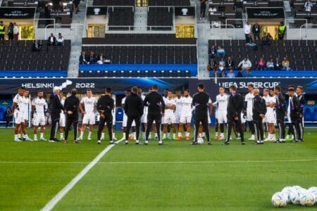 Les joueurs du Real Madrid avant la Supercoupe d'Europe contre l'eintracht Francfort.