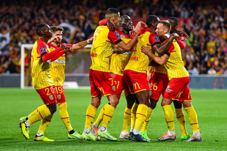 Lens