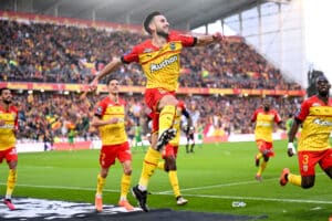 Lens