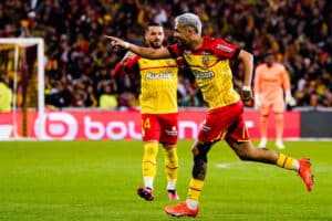 Lens