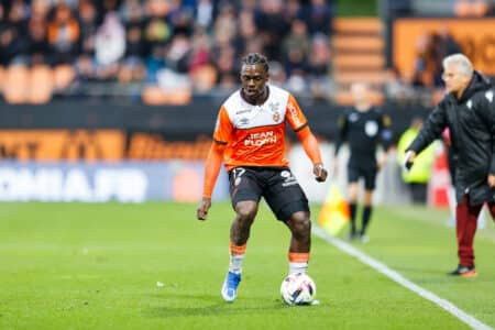 Jean-Victor Makengo pourrait quitter le FC Lorient cet hiver.