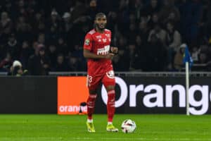 Mercato Brest - Lilian Brassier plaît à Stuttgart !