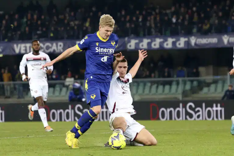 Mercato OM – Josh Doig rejoint finalement Sassuolo Josh Doig rejoint Sassuolo, alors qu'il était proche de l'OM.