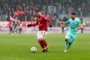 Hugo Magnetti va prolonger avec Brest.