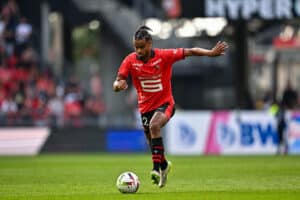 Lorenz Assignon file à Burnley.
