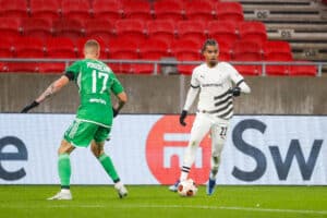 Lorenz Assignon devrait finalement rejoindre Burnley.