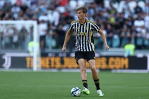 Dean Huijsen plaît au PSG.