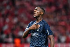 Sikou Niakaté, défenseur du SC Braga, intéresse Lyon, Reims et Villarreal.