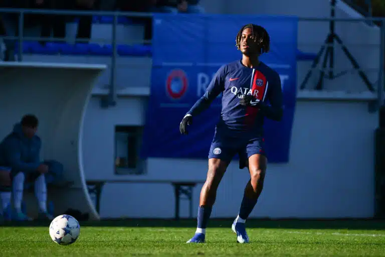 Mercato PSG : Direction l’Allemagne pour un Titi parisien ? Erwan Adonis va quitter le PSG cet été.