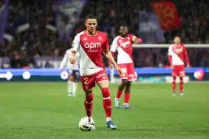 Mercato : Tottenham s'intéresse à Vanderson