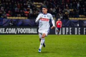 Buteur en Coupe de France, Mohamed Bechikh signe son premier contrat pro avec Strasbourg.