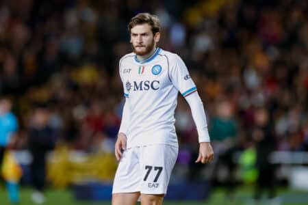 L'agent de Khvicha Kvaratskhelia annonce que son joueur ne veut plus rester à Naples.