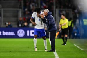 Didier Deschamps avec Aurélien Tchouaméni.