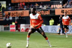 Mercato Lorient : Nathaniel Adjei poursuit l'aventure avec les Merlus !