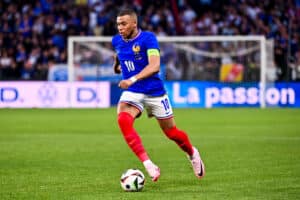 France : Kylian Mbappé préservé face au Canada ?