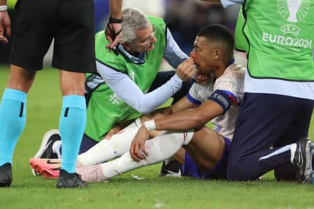 Kylian Mbappé va être opéré du nez !