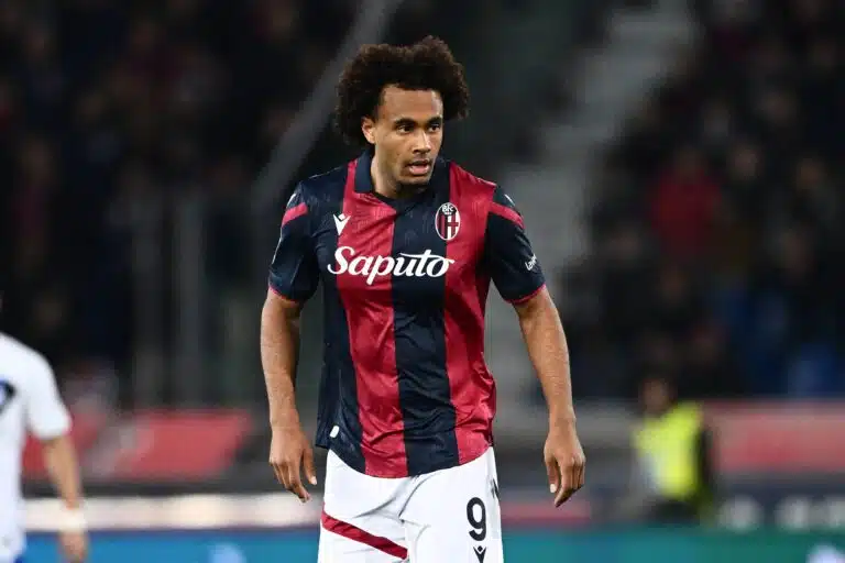 Joshua Zirkzee est bien parti pour prendre la direction de Manchester United.