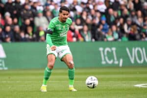 Aimen Moueffek va finalement rester à Saint-Etienne.