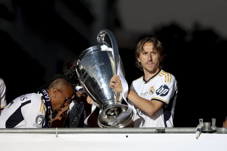 Officiel : Luka Modric prolonge au Real Madrid jusqu’en 2025 ! Luka Modric