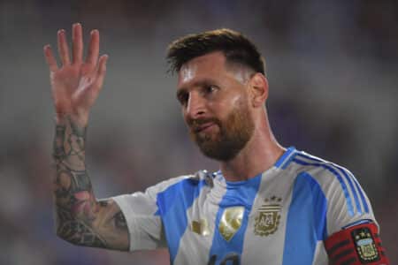Lionel Messi encourage un défenseur de l’OM ! Lionel messi