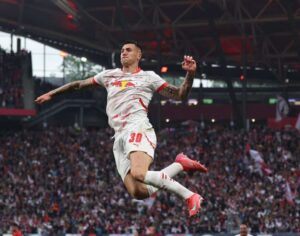 Arsenal vise un attaquant à 100 millions ! Arsenal