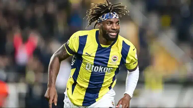 Mercato : Allan Saint-Maximin est arrivé au Mexique ! Allan Saint-Maximin
