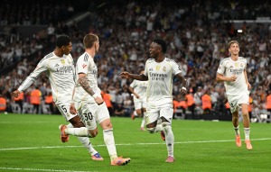 Real Madrid : un géant européen s’attaque à une star Real Madrid, Naples, Napoli, Mastantuono