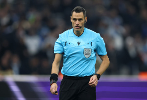 Liverpool – PSG : l’arbitre désigné par l’UEFA fait grincer des dents à Paris Arbitre Maurizio Mariani, Liverpool PSG, Ligue des Champions