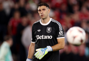 Aston Villa cherche en Ligue 1 pour remplacer Emiliano Martinez Aston Villa, Martinez