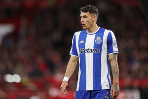 FC Barcelone : L’alternative surprise à Bastoni fc Barcelone, Jakub Kiwior