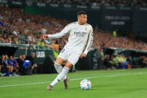 Real Madrid : Mbappé veut jouer le Clasico Mbappé, Real Madrid