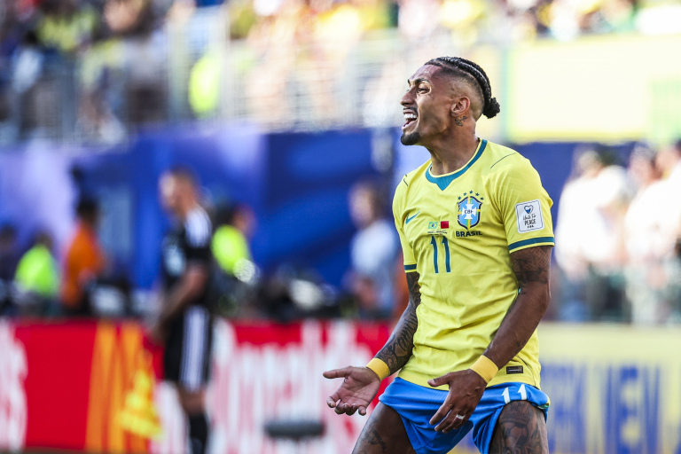 Brésil : Raphinha sort sur blessure ! Raphinha avec le Brésil