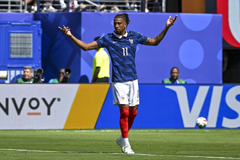 Michael Olise en numéro 10 face à l’Irak ? Michael Olise avec la France cdm 2026