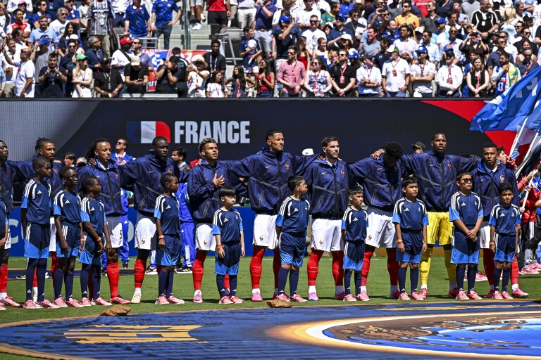 Équipe de France : le XI probable face à l’Irak, avec du changement le xi de la france face au Sénégal