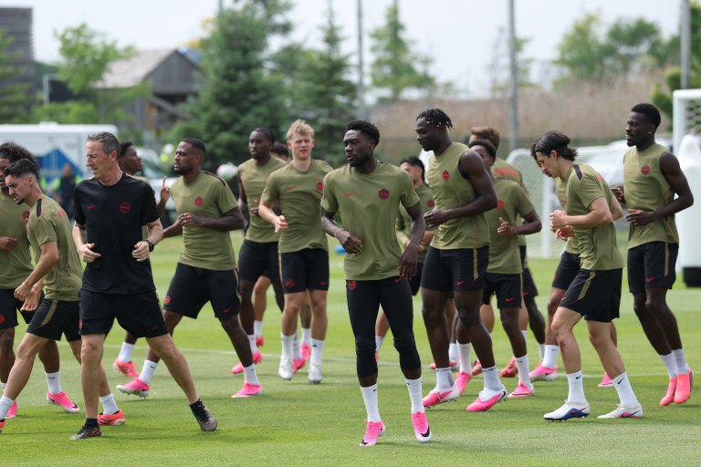 Canada – Bosnie : Les compositions officielles Canada, Bosnie