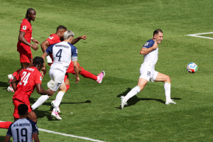 Canada 1-1 Bosnie : les tops et les flops du premier match du groupe B Canada, Bosnie