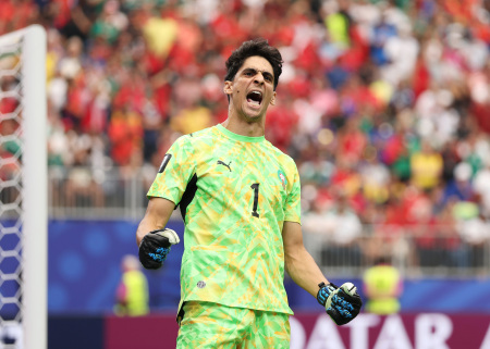 Yassine Bounou va recevoir une grosse offre pour revenir en Europe yassine bounou