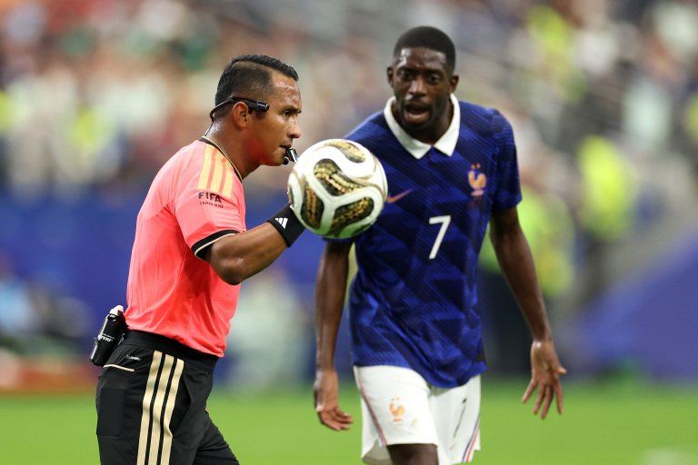 L’arbitre de France – Espagne répond aux critiques de Didier Deschamps Deschamps, France, Ivan Barton