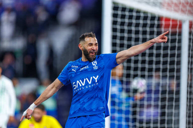 Un club turc tente le coup pour Karim Benzema Benzema