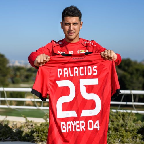 Palacios-Bayer-leverkusen-officiel-scaled